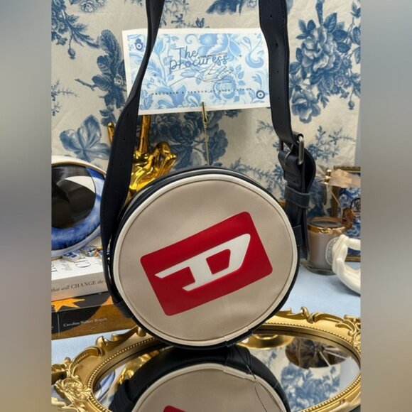 🆕 DIESEL 🧿 NWOT Rinke Circle Shoulder Bag - Neutral Beige, Red, White & Blue - Picture 3 of 16